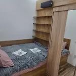 Luxapartman Apartman *